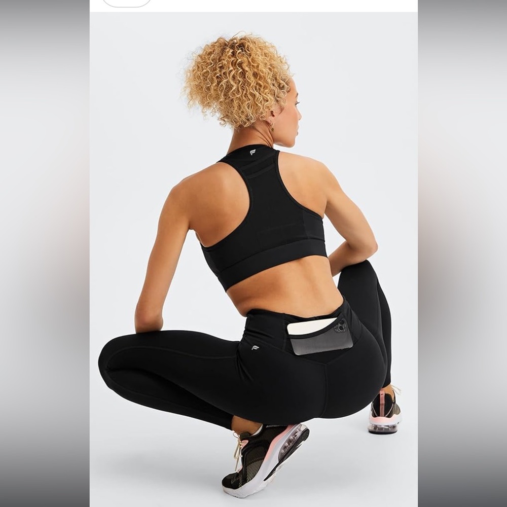 NWOT new Fabletics Capri motion 365 trinity high waisted compression leggings XS